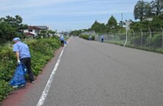 事業所周辺の清掃活動<br>(岐阜地区)