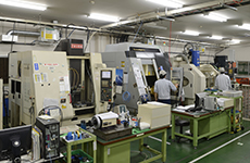 Automatic gate cutting