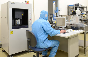 Non-contact 3D measuring machine